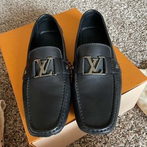 Mens black LV 8.5 dress shoes worn once AUTHENTIC